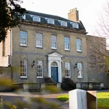 Castle Hill House
20 High Street