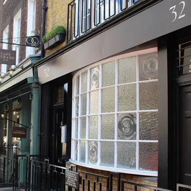 32
Tavistock Street