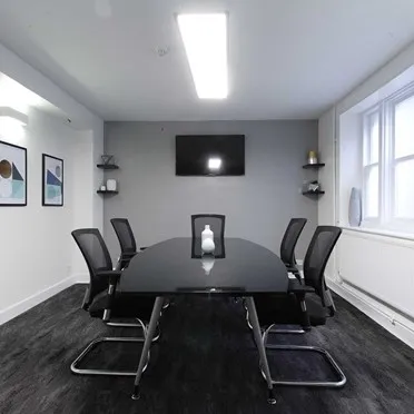 32
Tavistock Street