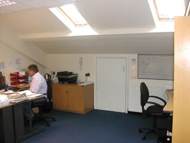 Willow Walk
8-11 Starts Hill Road