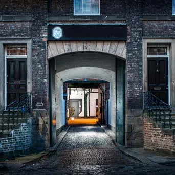 Saint Thomas' Street