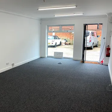 Connaught Mews
118-120 Connaught Ave