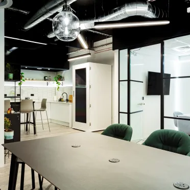 27 Turner Street - M4