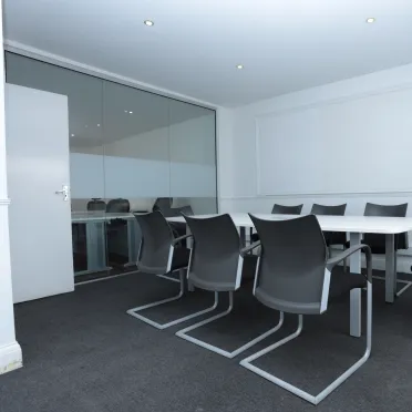 8A Great Newport Street