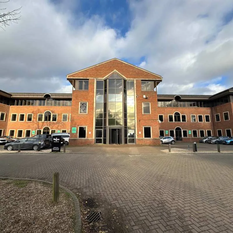 450 Bath Road,Longford, Heathrow ,UB7 0EB