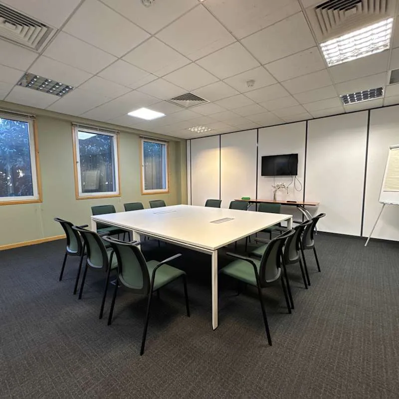 450 Bath Road,Longford, Heathrow