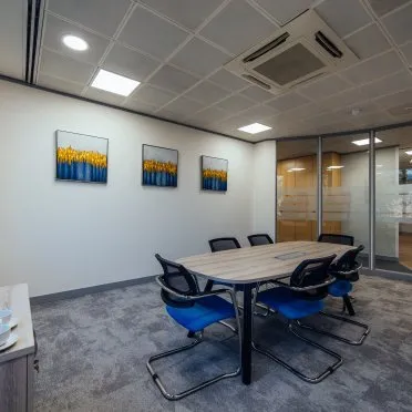 Oak House
Reeds Crescent