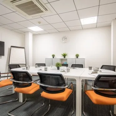 Discovery Court Business Centre
551 – 553 Wallisdown Road