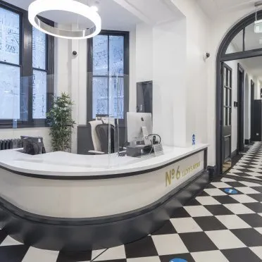 Lloyd's Avenue House
6 Lloyd's Avenue