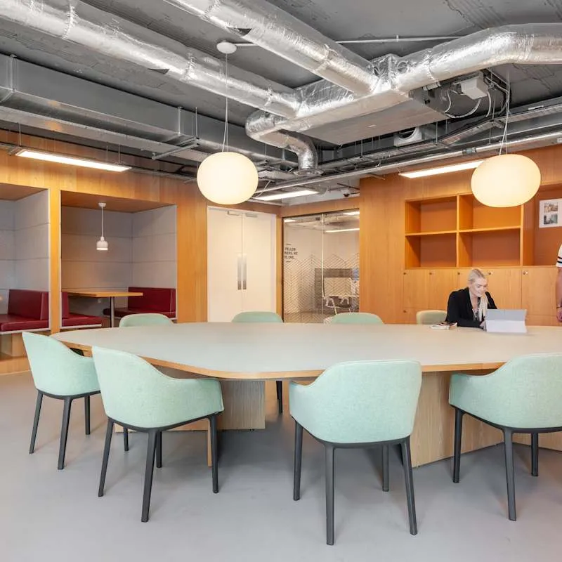 156 Great Charles Street,Queensway