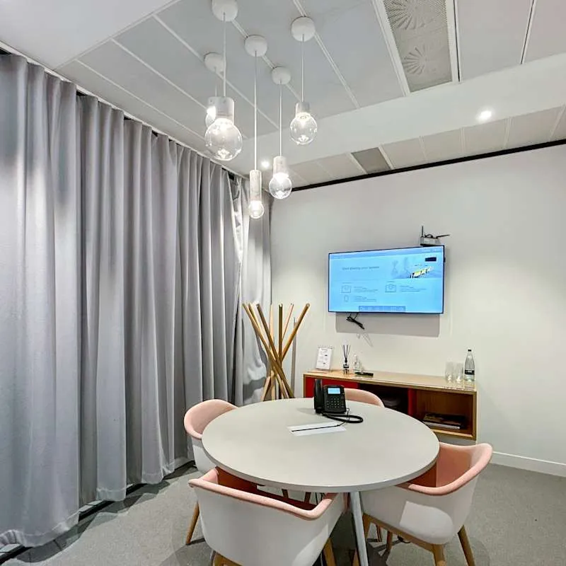 100 West George Street