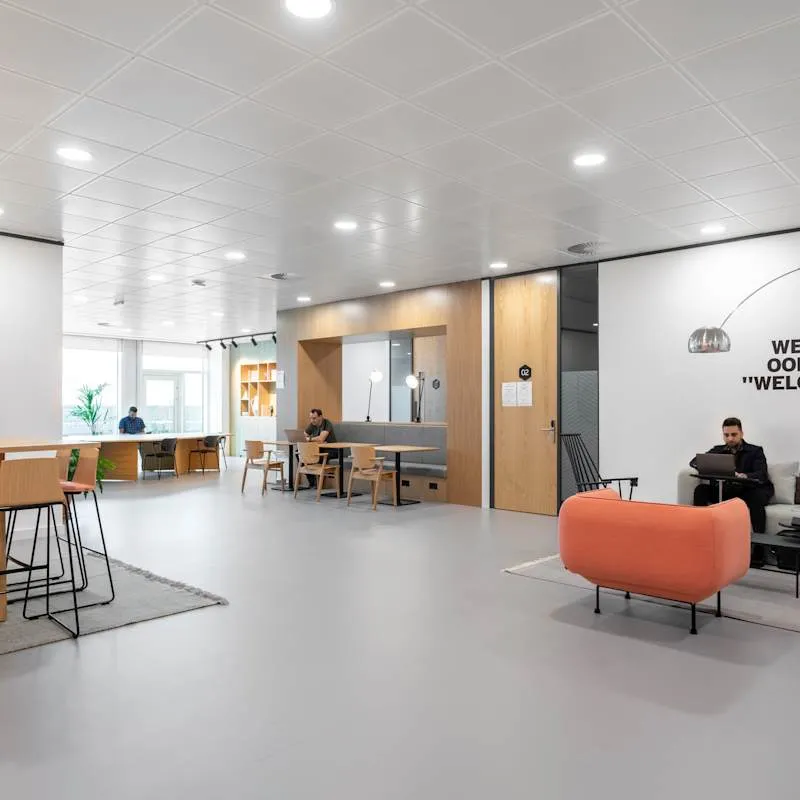 100 Avebury Boulevard