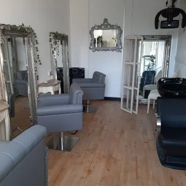 Dennis House Business Centre
4 Hawley Road