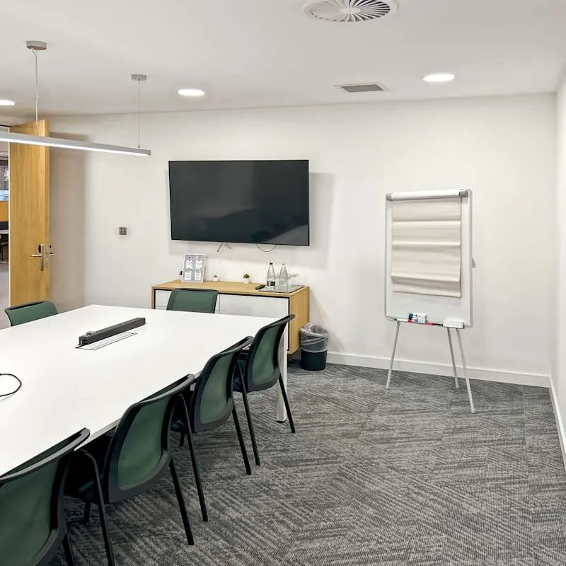 7 Charlotte Street,St James Tower