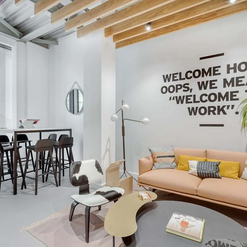 6 Sutton Plaza,Sutton Crt Rd