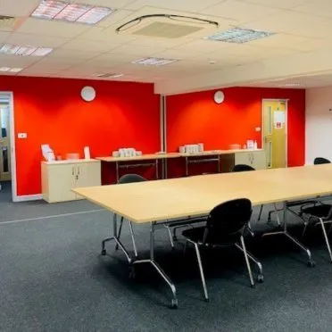 Pinnacle House Business Centre,
Newark Road