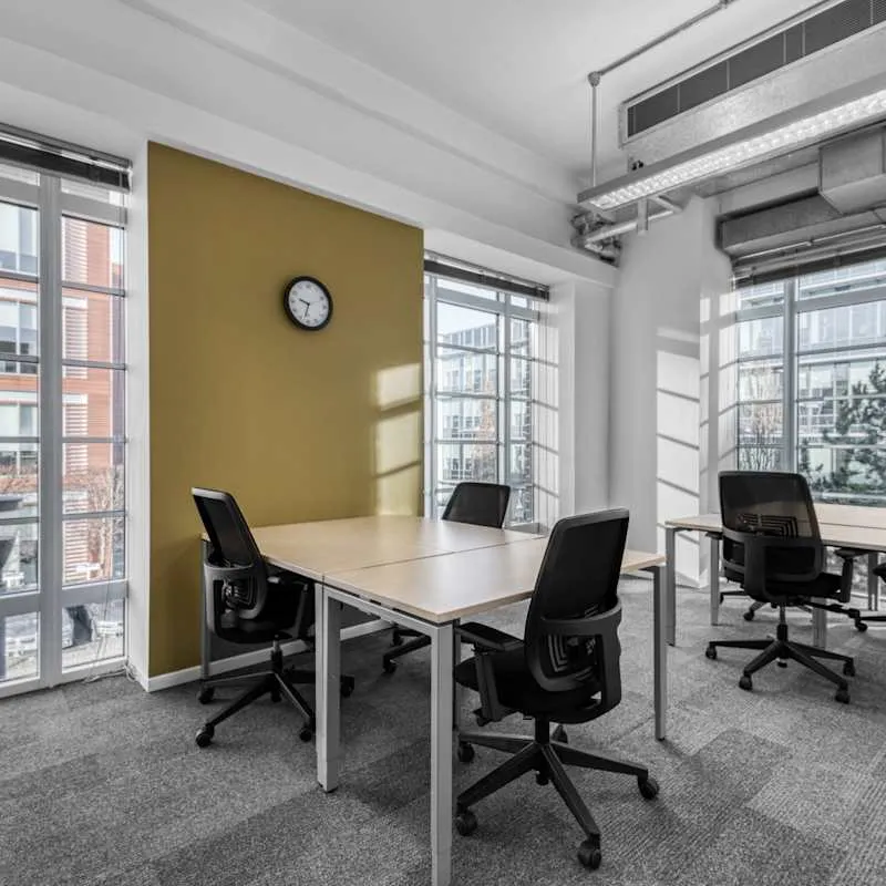 Fowler Avenue,The Hub, Farnborough Business Park