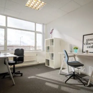 BSS House
Cheney Manor Road