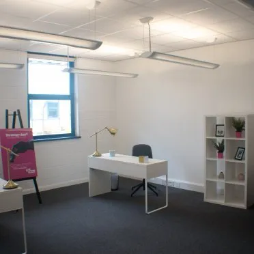 Bradmarsh Business Park
Bow Bridge Close