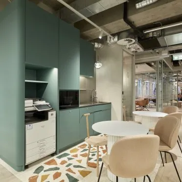 Mountbatten House
1 Grosvenor Square