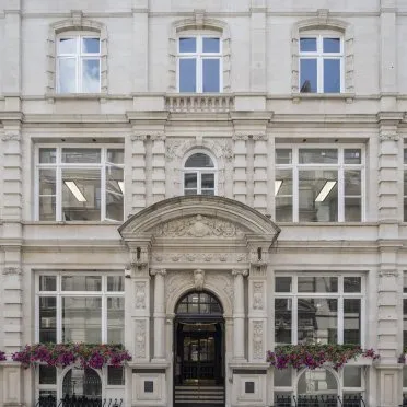 6 Lloyd's Avenue, Whitechapel, London - EC3N