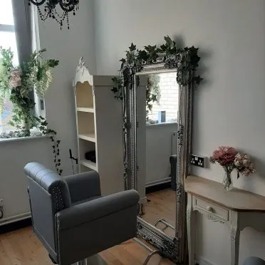 Dennis House Business Centre
4 Hawley Road